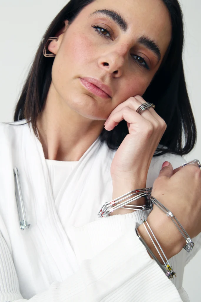 x1 BA nemesbalint2 BRI3. kortárs ékszer